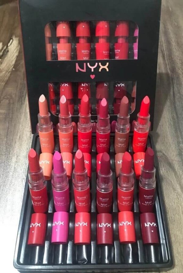 nyx lipstick set sanwarna.pk