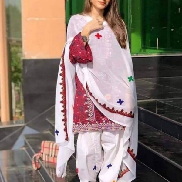 pakistani lawn suits with chiffon dupatta price in pakistan sanwarna.pk