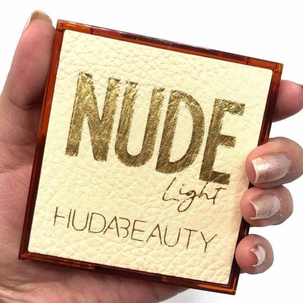 Buy Huda Beauty Nude Obsessions Palette in pakistan sanwarna.pk