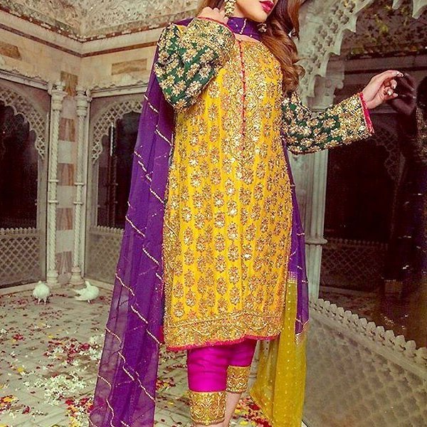 Heavy Embroidered Bridal Chiffon Mehndi Dress Price in pakistan sanwarna.pk