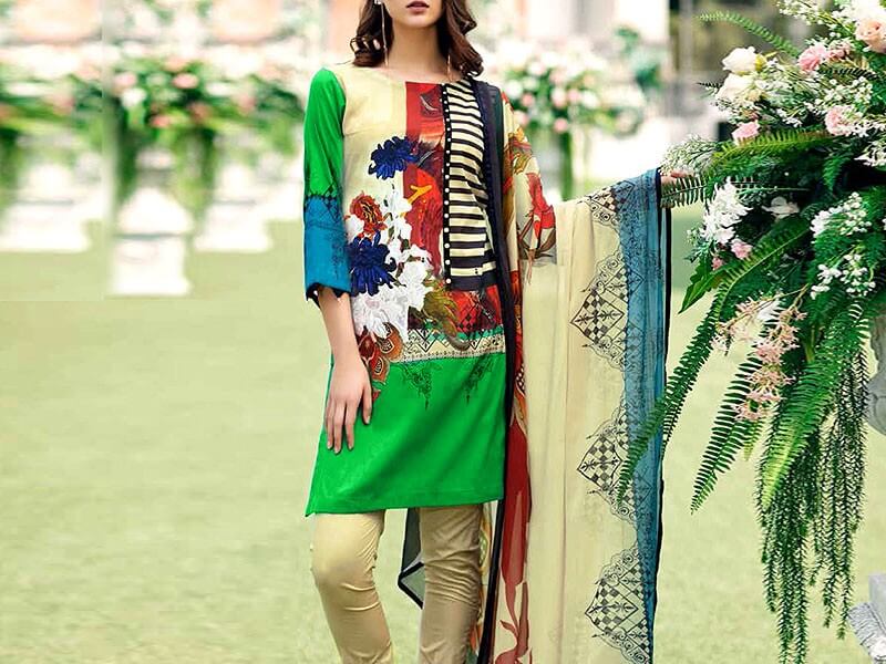 Embroidered Suits with Chiffon Dupatta in pakistan sanwarna.pk