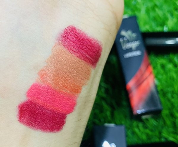 5 Different Color Lipstick Set in Pakistan Sanwarna.pk