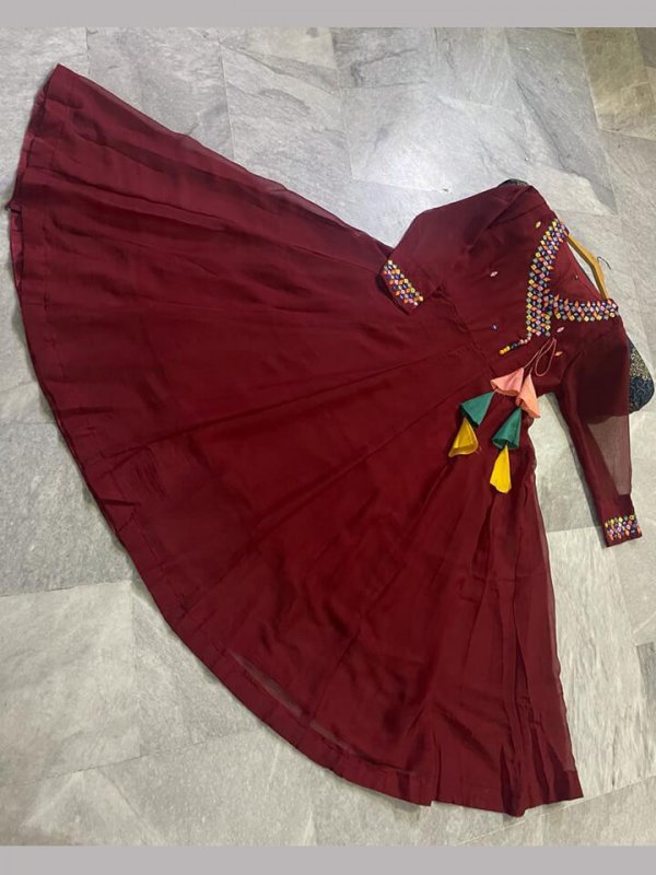 mirror work dresses 2022 - sanwarna.pk